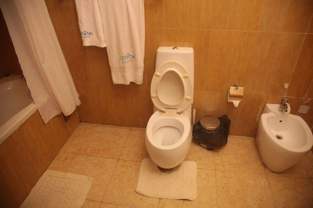 Fryburg Suites Aliayabiagba Zewnętrze zdjęcie
